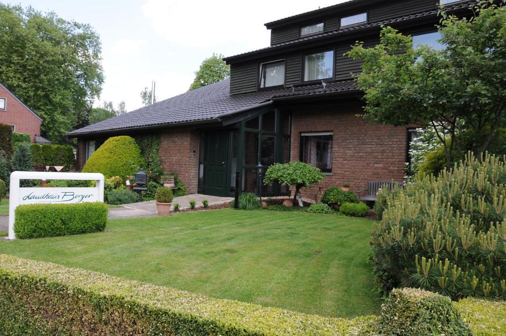 Landhaus Berger Pension Feldhausen Buitenkant foto